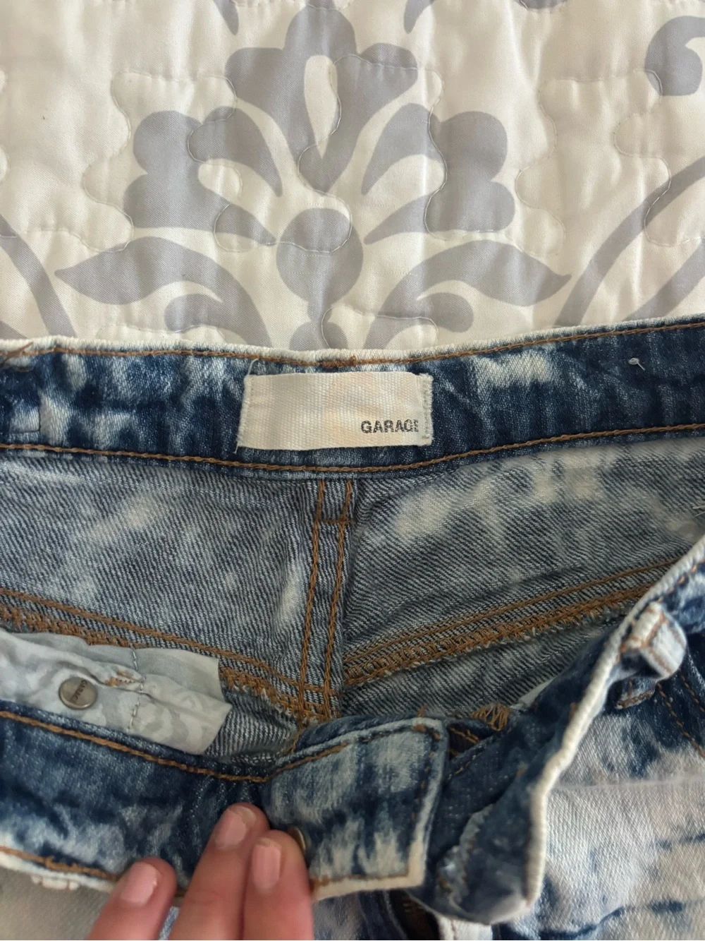 Garage Women’s Blue Tie-Dye Distressed Denim Shorts